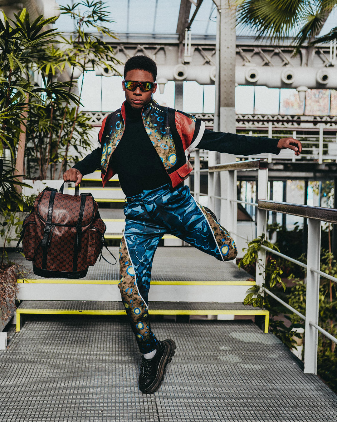 SHARKS AND SKULLS MONTE CARLO