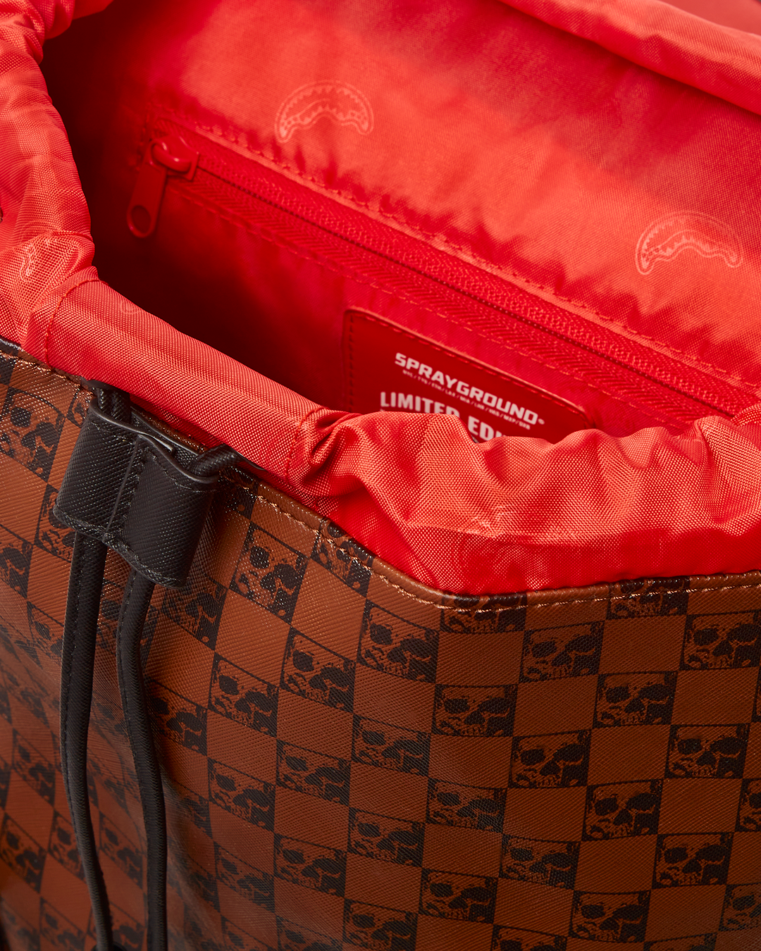 SHARKS AND SKULLS MONTE CARLO