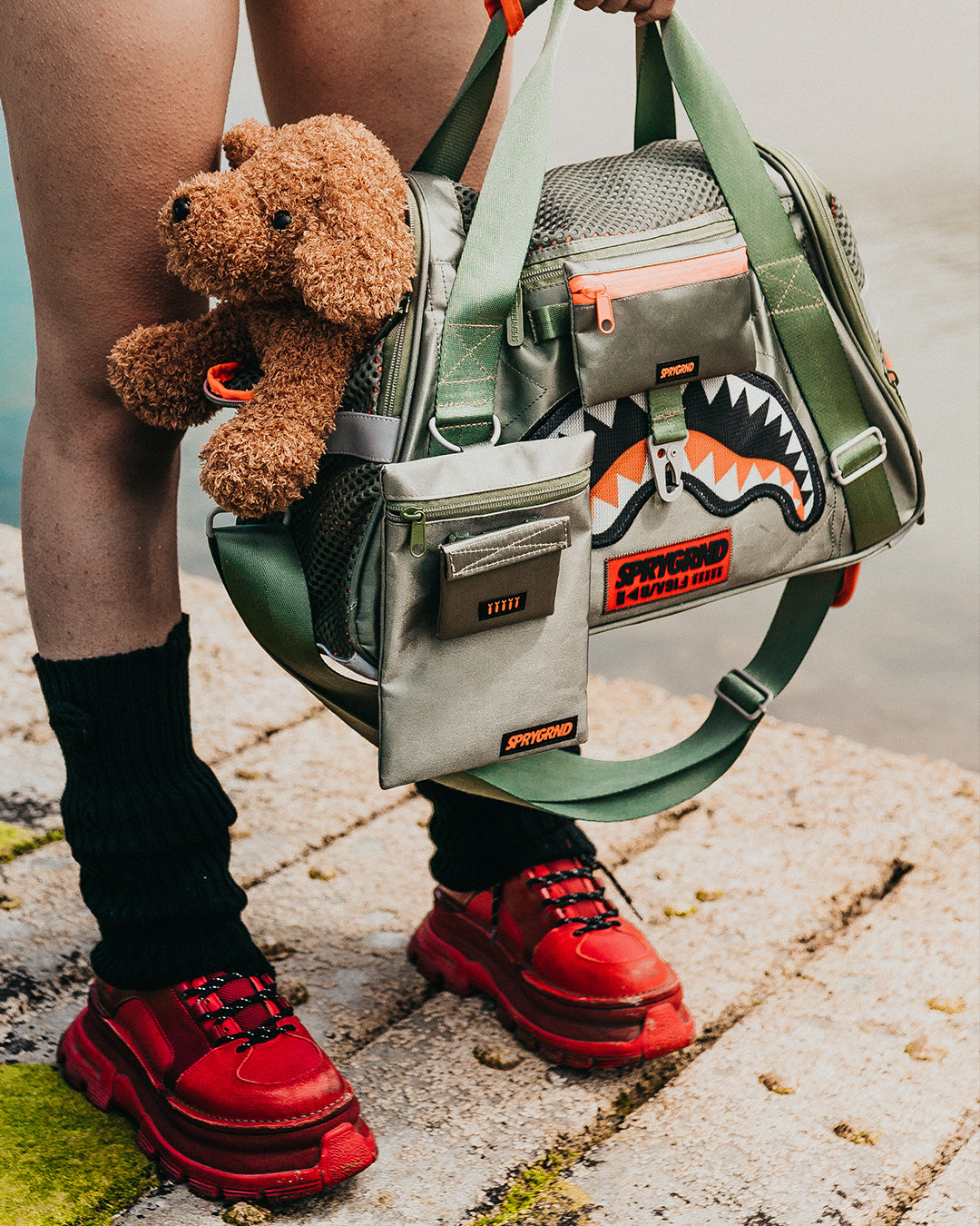 SPECIAL OPS ALPHA SHARK PET CARRIER