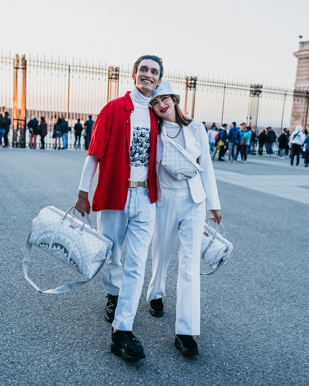 MONEY PATTERN POWDER SAVVY CROSSBODY