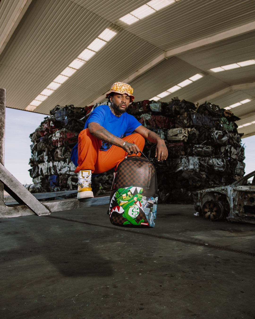 MONEY BEAR ALL WILL BE REVEALED BACKPACK (DLXV)