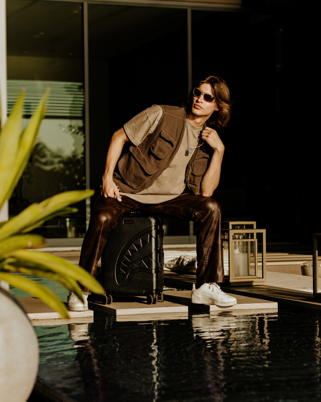 REALITY CHECK SHARKITECTURE CARRY-ON JETBLACK LUGGAGE (GUNMETAL HARDWARE)