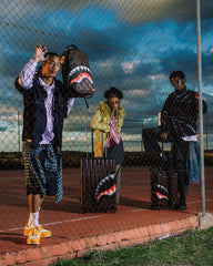 SHARKS IN PARIS BLUR EFFECT FULL SIZE LUGGAGE