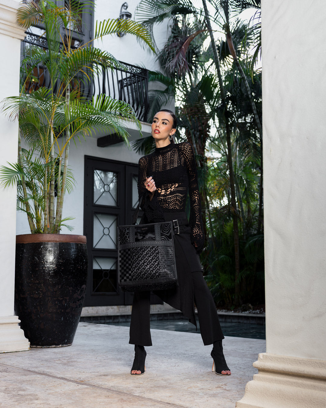 NEMESIS HUNT DUFFLE CARRY-ON BAG