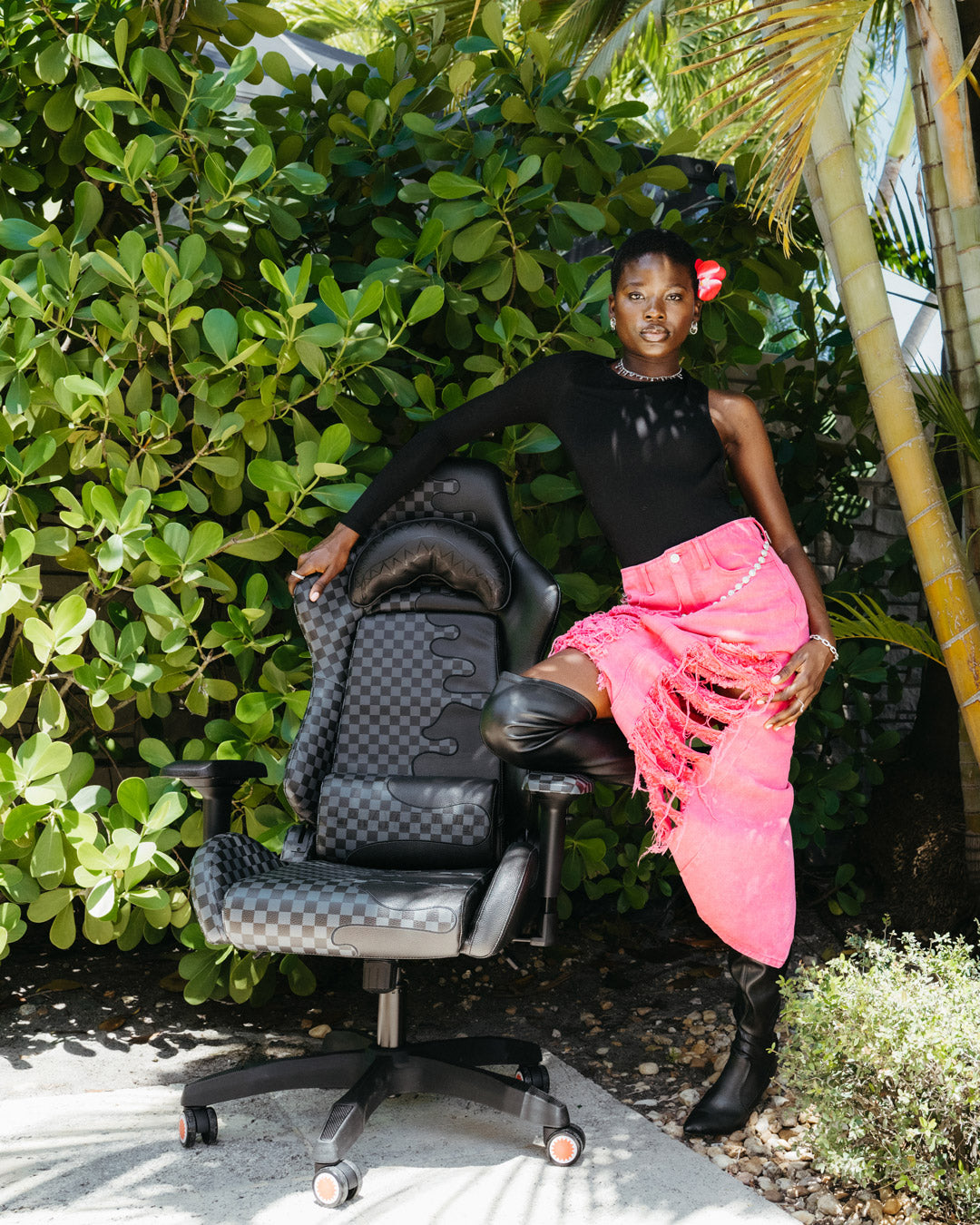 SPEED SHARK SIDE SWIPE GAMING CHAIR